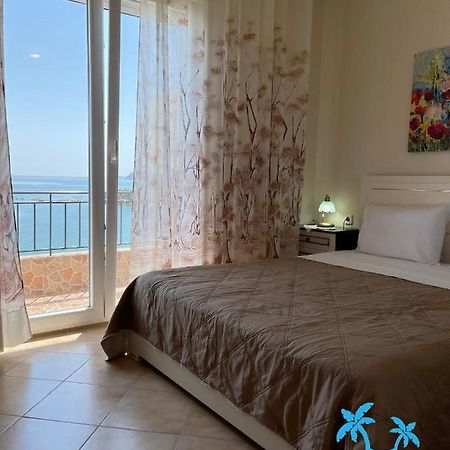 Oikos Poseidonas Apartment Palaiontsiflikion Exterior photo